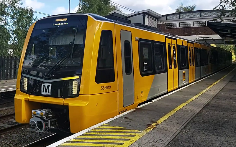 File:555019 at Longbenton.webp