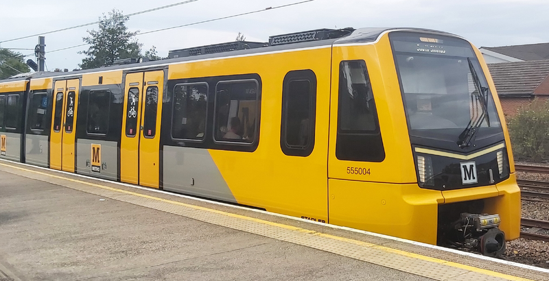 File:555004 at Pelaw.webp